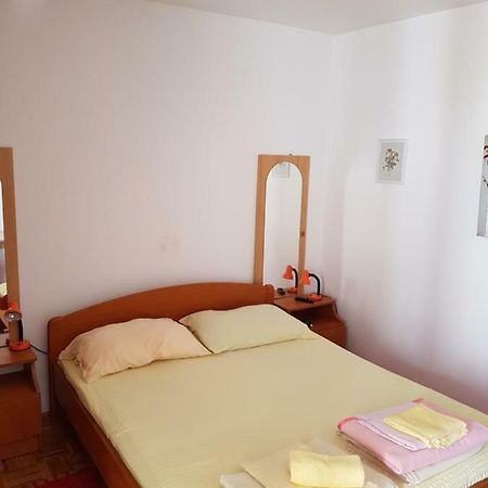 Apartmani Rosanda Petrčane Extérieur photo