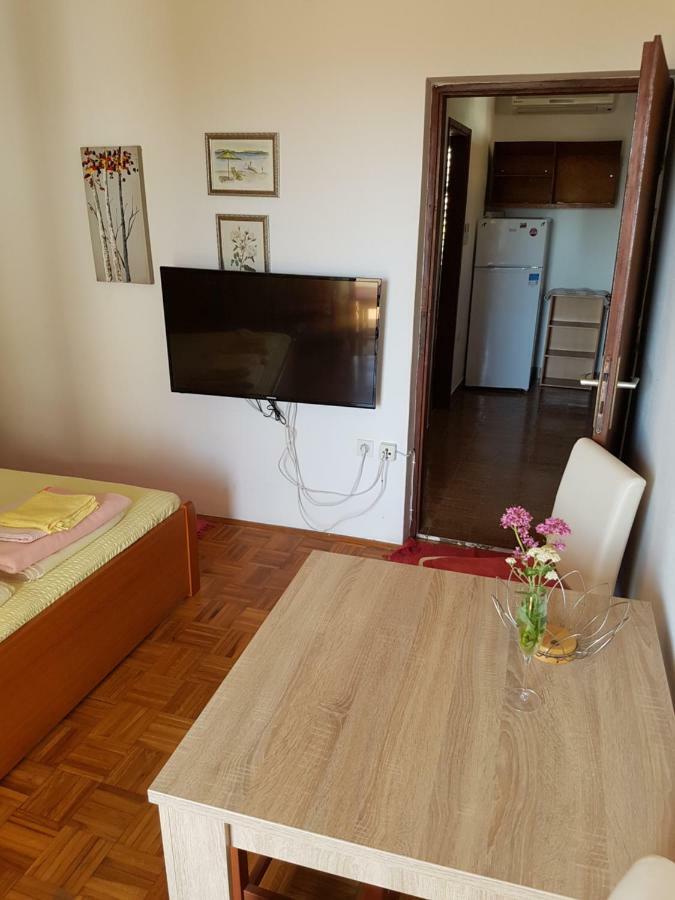 Apartmani Rosanda Petrčane Extérieur photo