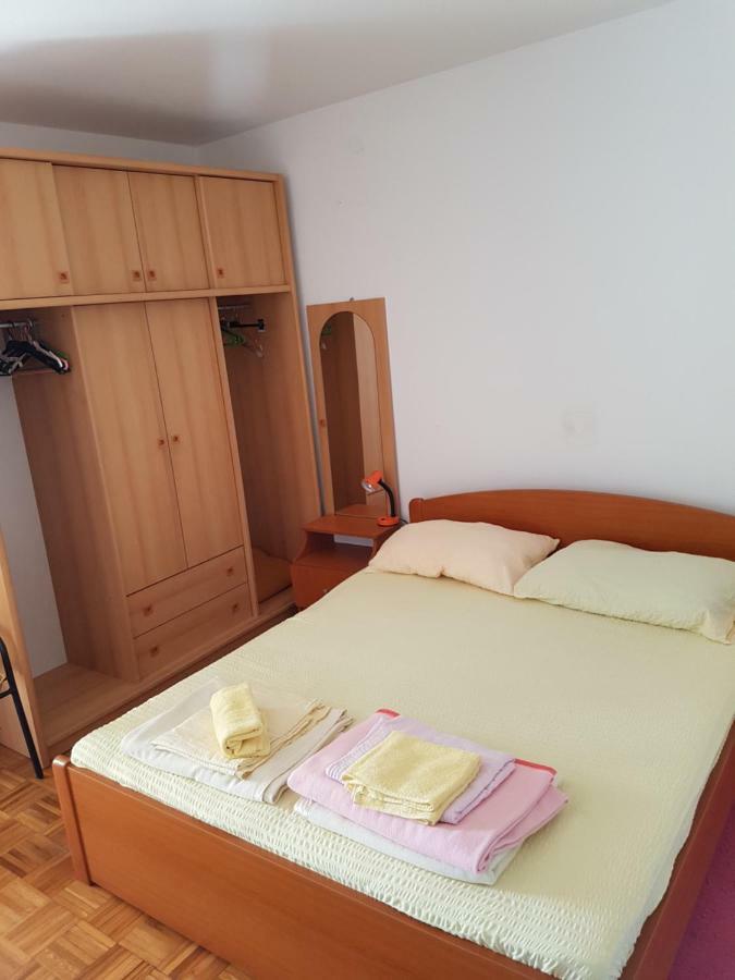 Apartmani Rosanda Petrčane Extérieur photo